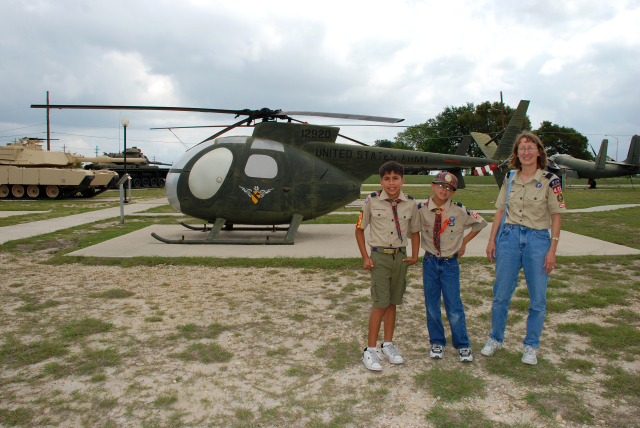 2010-Pack409-Blue-n-Gold - 087.jpg